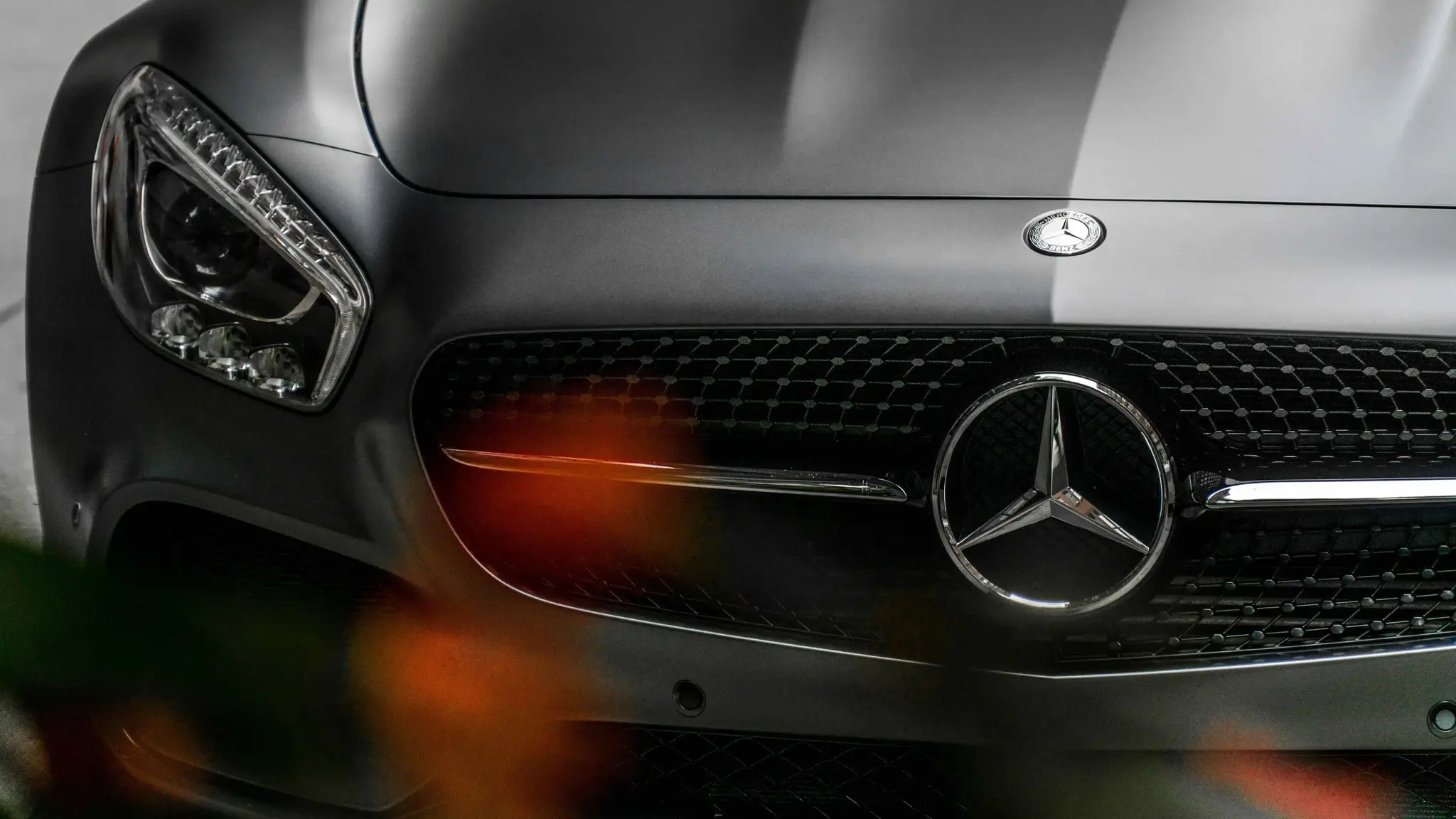 Kogenud Mercedes-Benz spetsialistid. Hooldus ja remont.